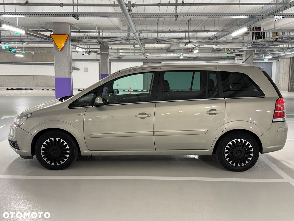 Opel Zafira - 4