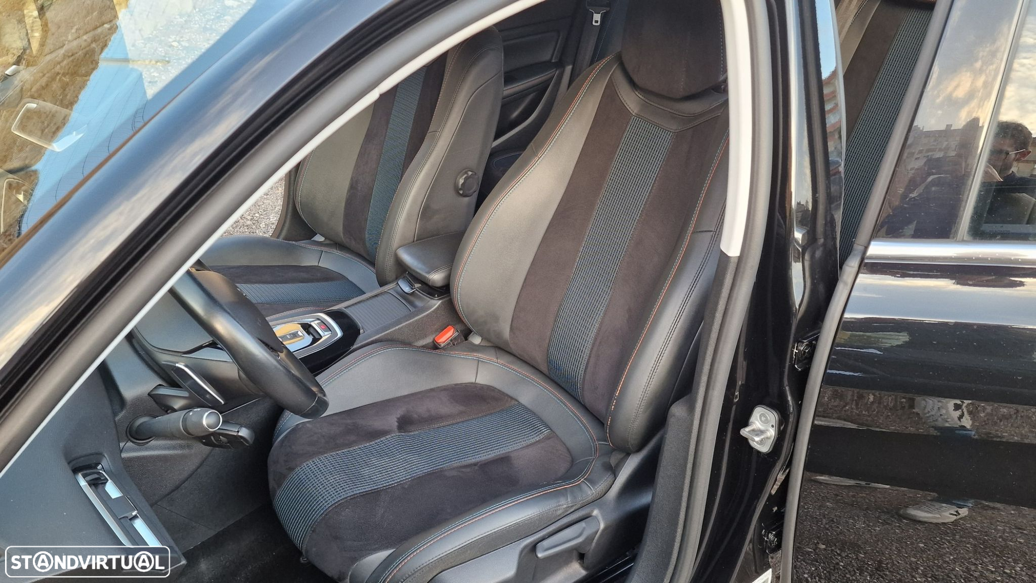 Peugeot 308 SW 1.5 BlueHDi Allure EAT8 - 27