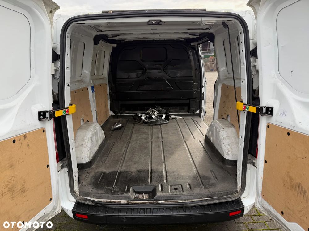 Ford TRANSIT CUSTOM - 27