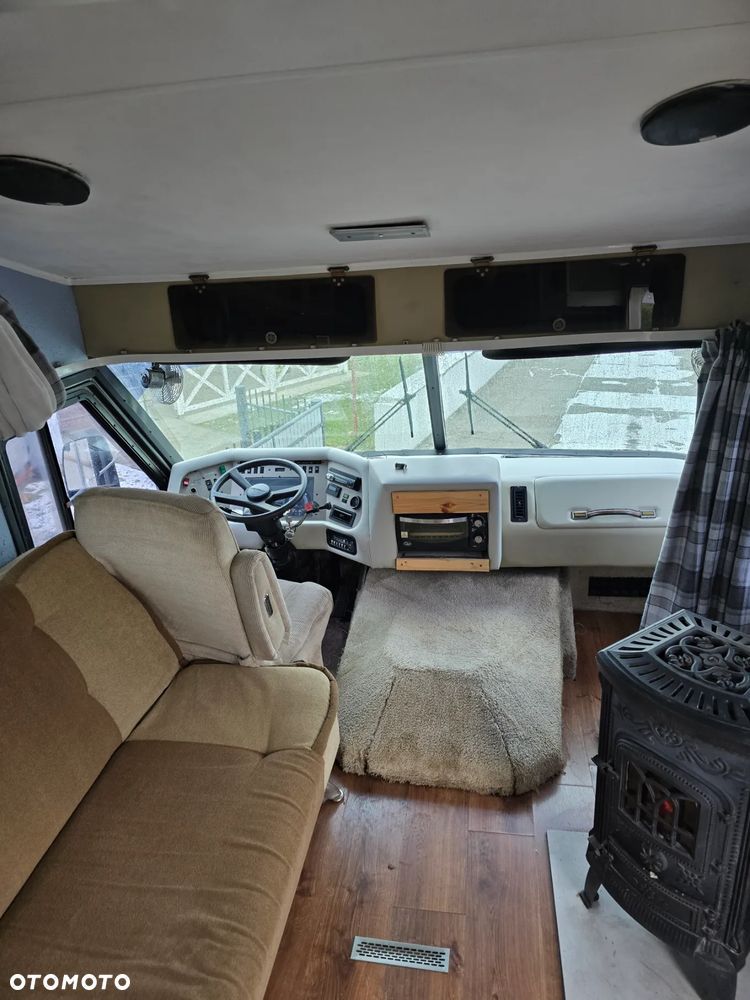 Chevrolet Holiday Rambler 1000 Winnebago 7.4 V8 Big airstream - 13