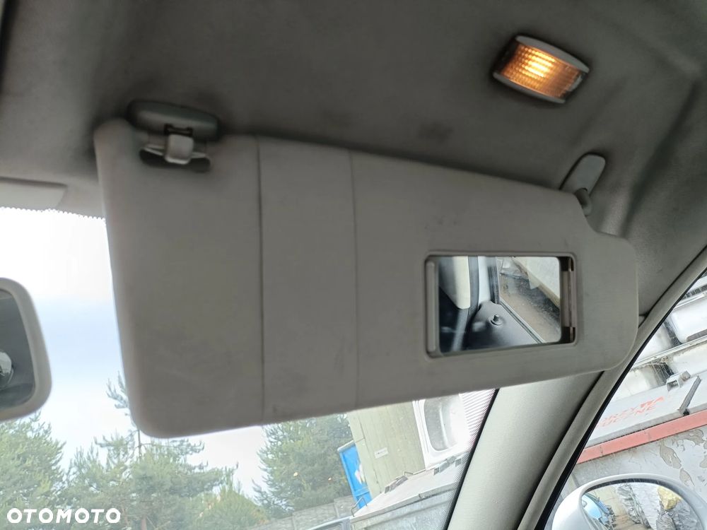 VOLKSWAGEN PASSAT B5 96-05 2004 r. LIFT daszek prawy osłona przeciwsłoneczna prawa  *