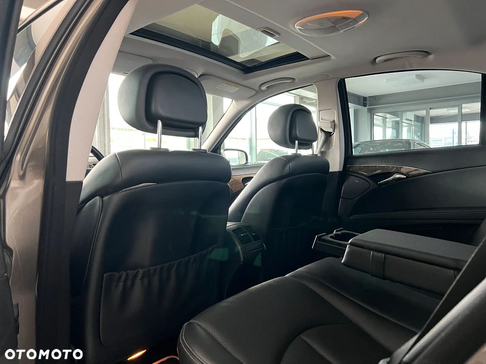 Mercedes-Benz Klasa E 320 CDI Avantgarde - 32