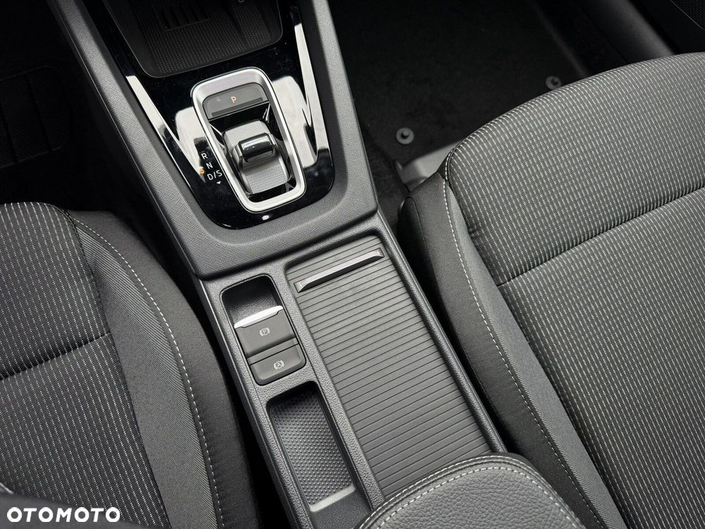 Skoda Octavia 1.5 TSI mHEV Drive Selection DSG - 24