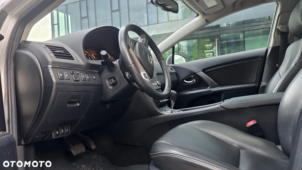 Toyota Avensis 2.2 D-4D Prestige - 17