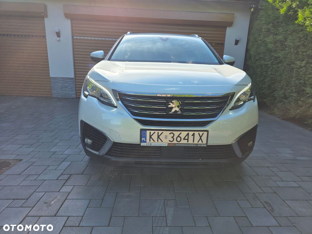 Peugeot 5008 2019 photo 2