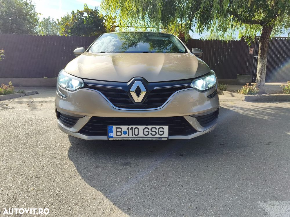 Renault Megane TCE GPF Zen - 9