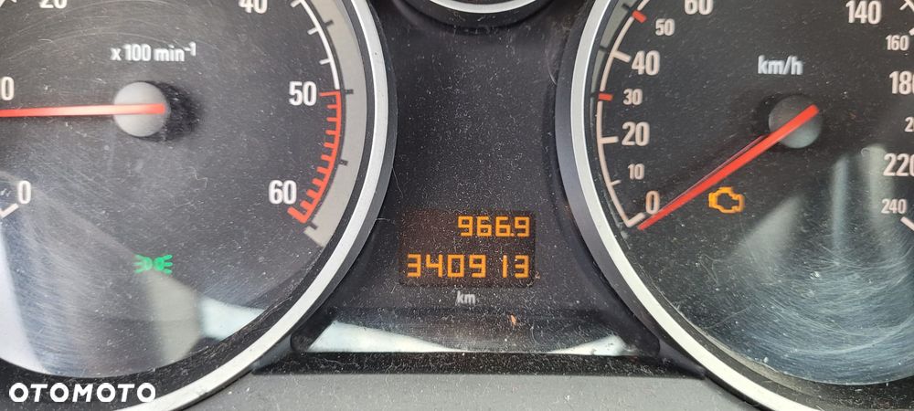 Opel Zafira 1.9 CDTI - 12