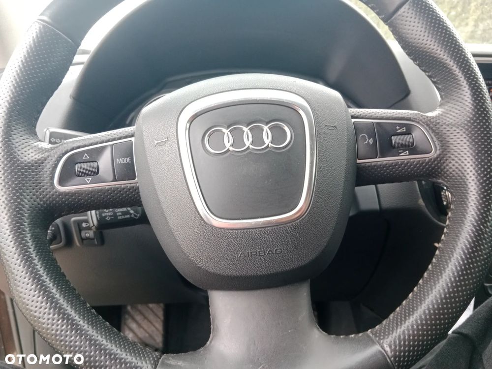 Audi Q5 3.2 FSI Quattro S tronic - 23