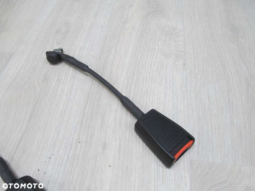 PIAGGIO PORTER HIJET PFAU 06- KLAMARA ZAPINKA PASA BEZPIECZENSTWA - 3