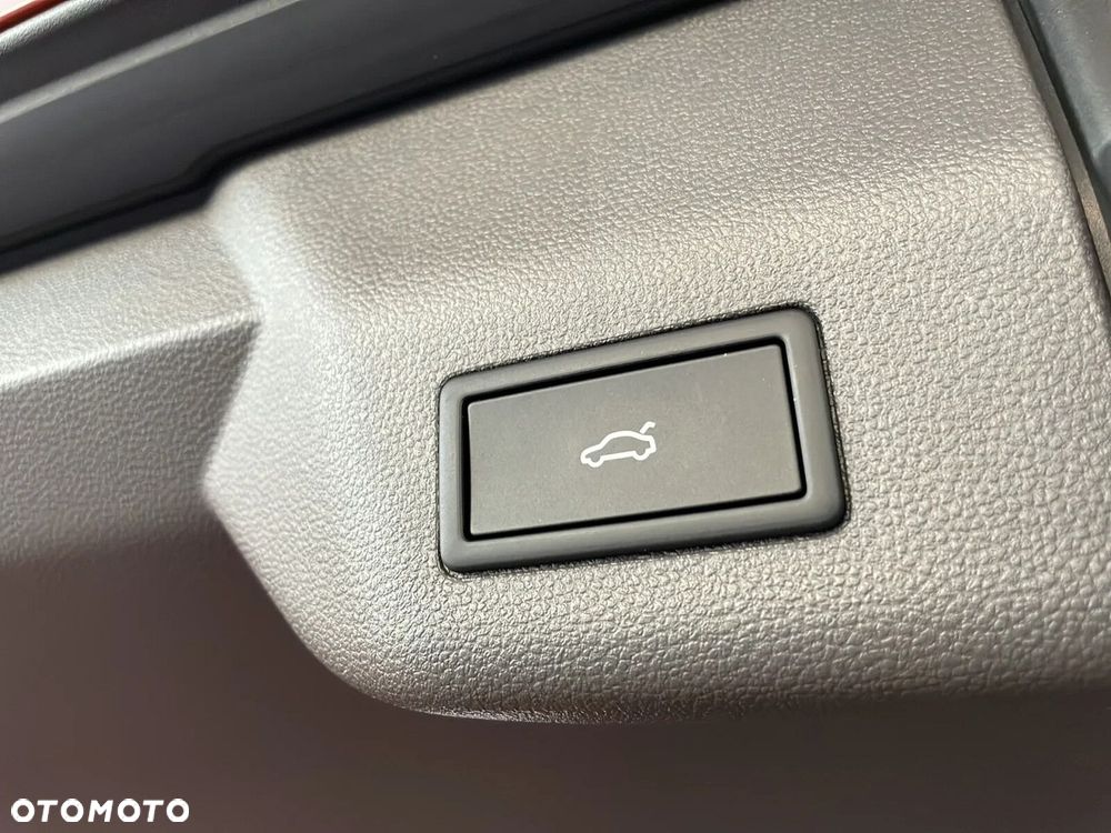 Volkswagen Multivan - 25