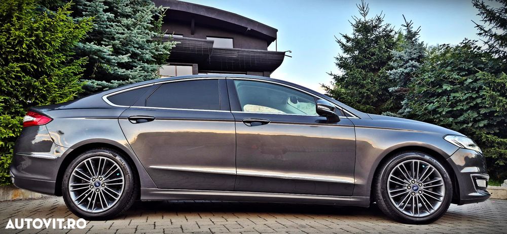 Ford Mondeo 2.0 HEV Vignale - 3