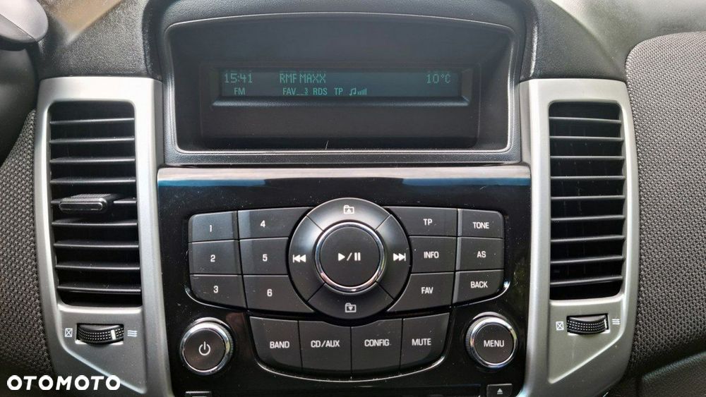 Chevrolet Cruze - 14