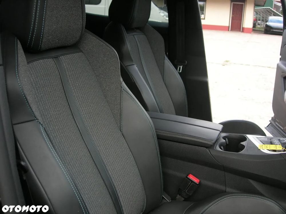 Peugeot 3008 - 21