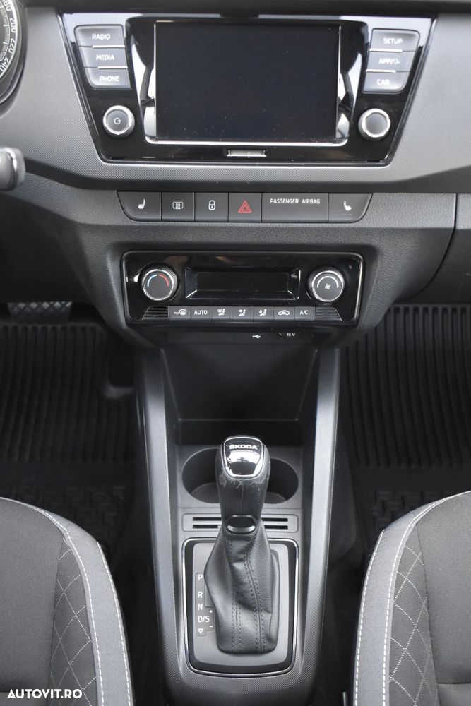 Skoda Fabia - 24
