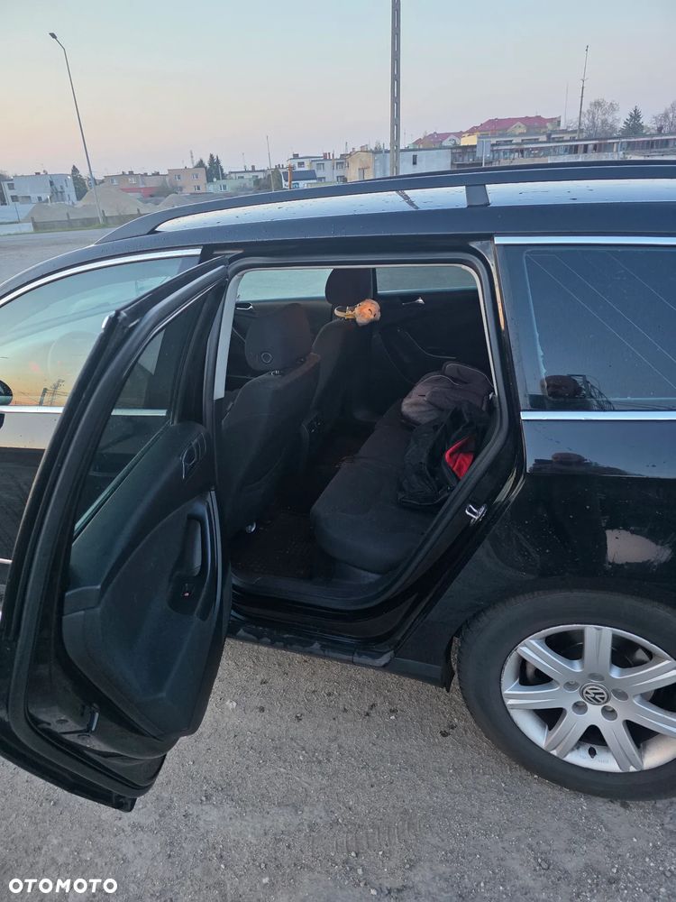 Volkswagen Passat 2.0 TDI DPF Highline - 8