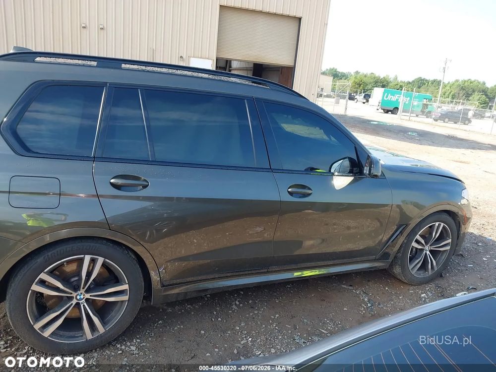 BMW X7 M50i sport - 9