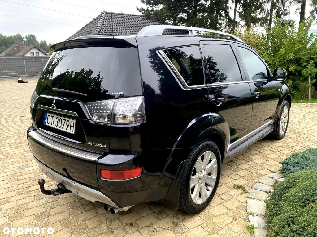 Mitsubishi Outlander 2.0 DID Instyle NAVI - 30