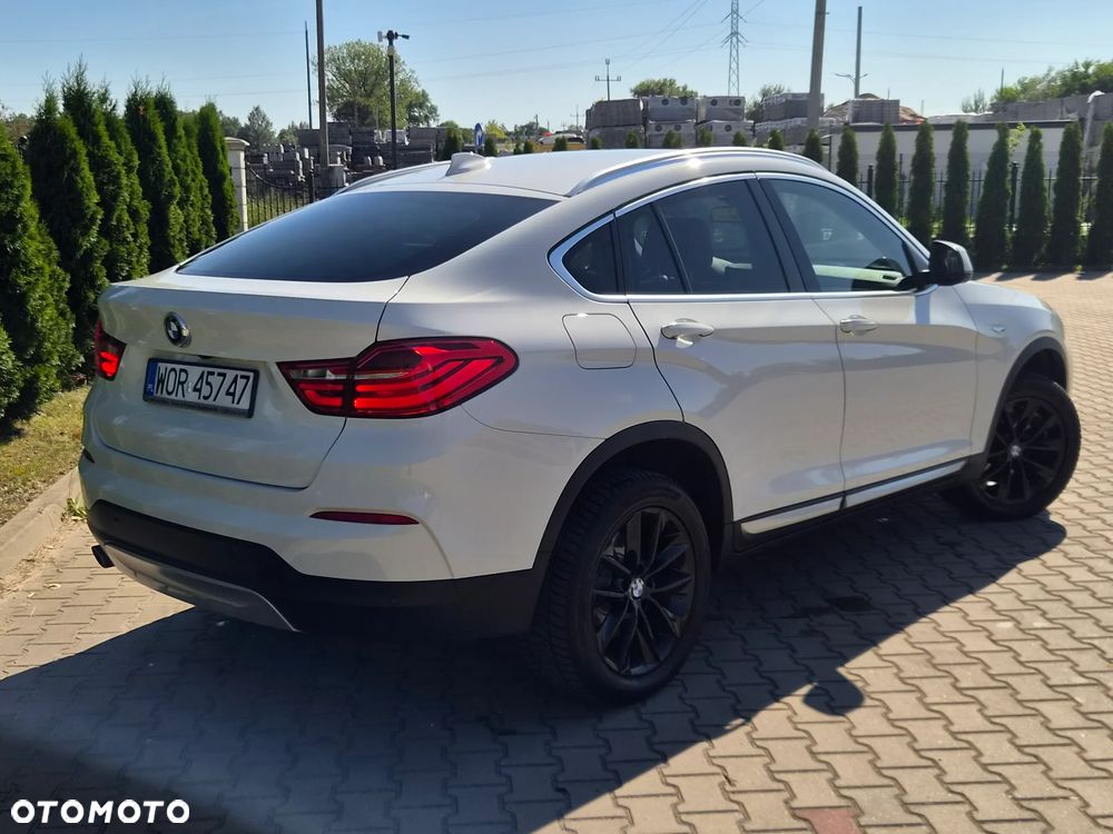 BMW X4 xDrive20i xLine - 39