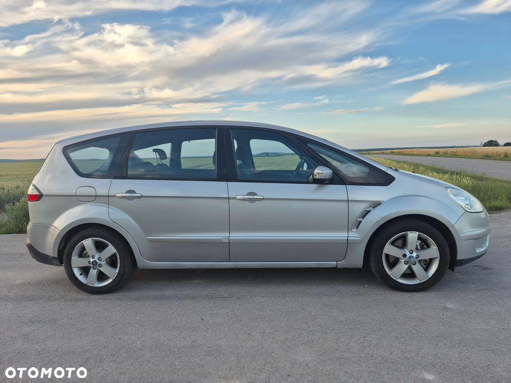 Ford S-Max 2.5 Titanium - 9