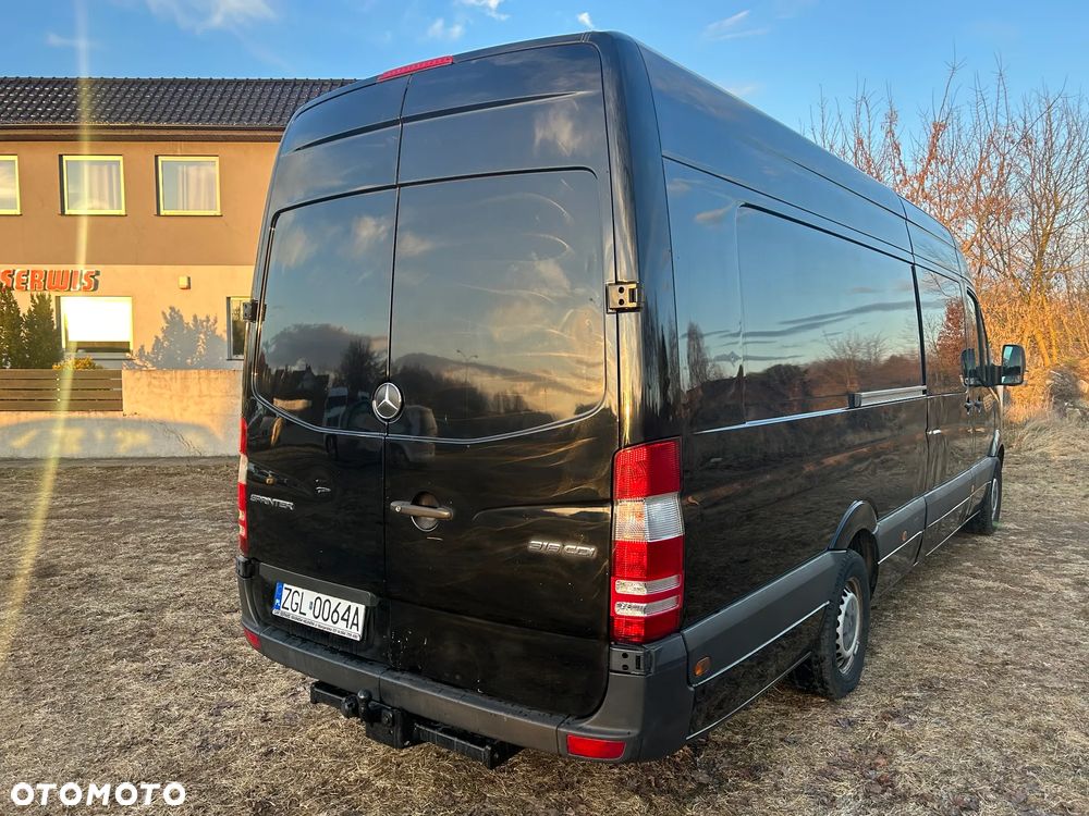 Mercedes-Benz Sprinter - 9