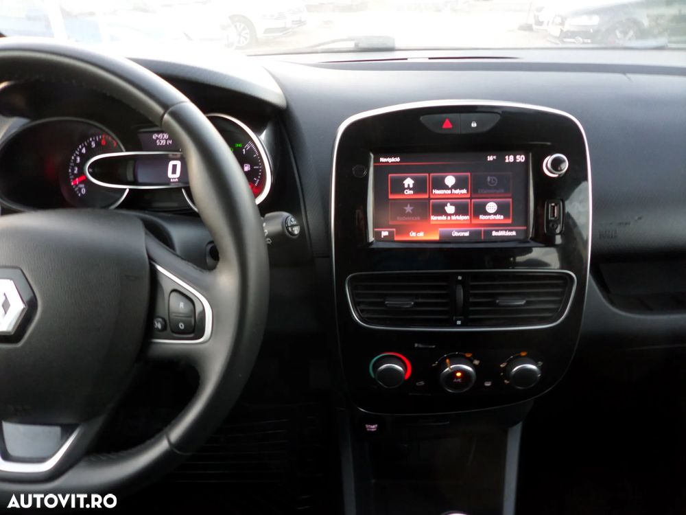 Renault Clio - 30