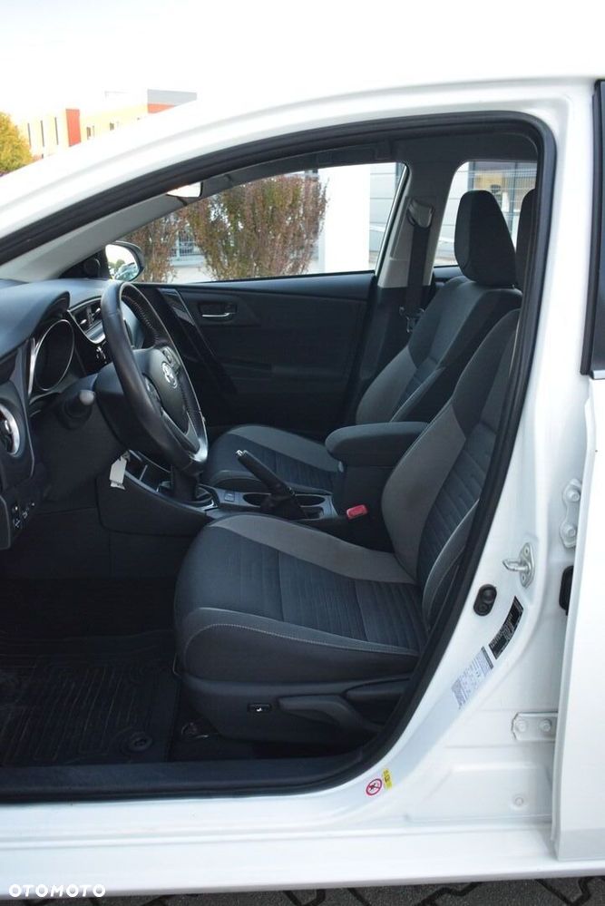 Toyota Auris 1.33 VVT-i Comfort - 9