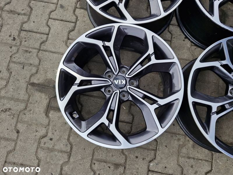 KIA SPORTAGE 4 IV FELGI ALUFELGI 7.5JX19 5X114.3 19 ET 50,5 CALI 4 SZT KOMPLET - 10