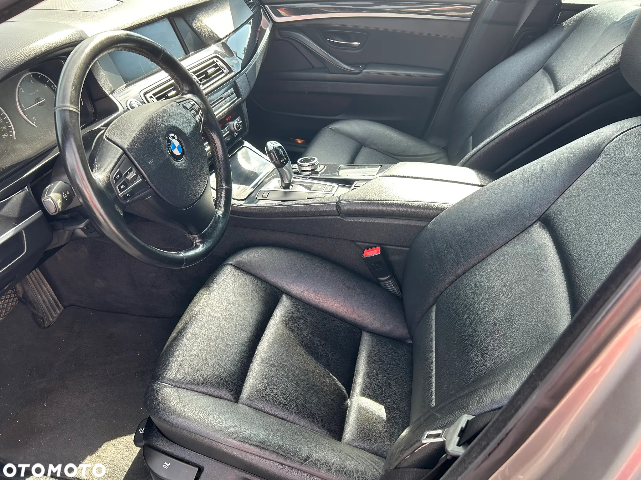 BMW Seria 5 520d - 12