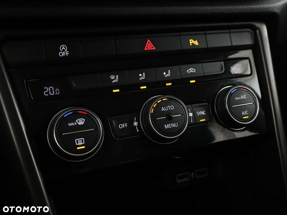 Volkswagen T-Roc 1.0 TSI Style - 29