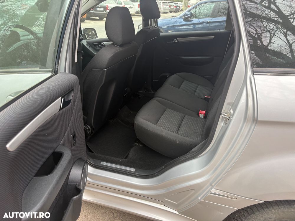 Mercedes-Benz B 200 - 8