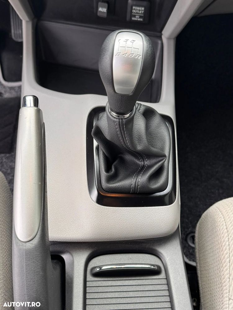 Honda Civic 1.8 ES - 19