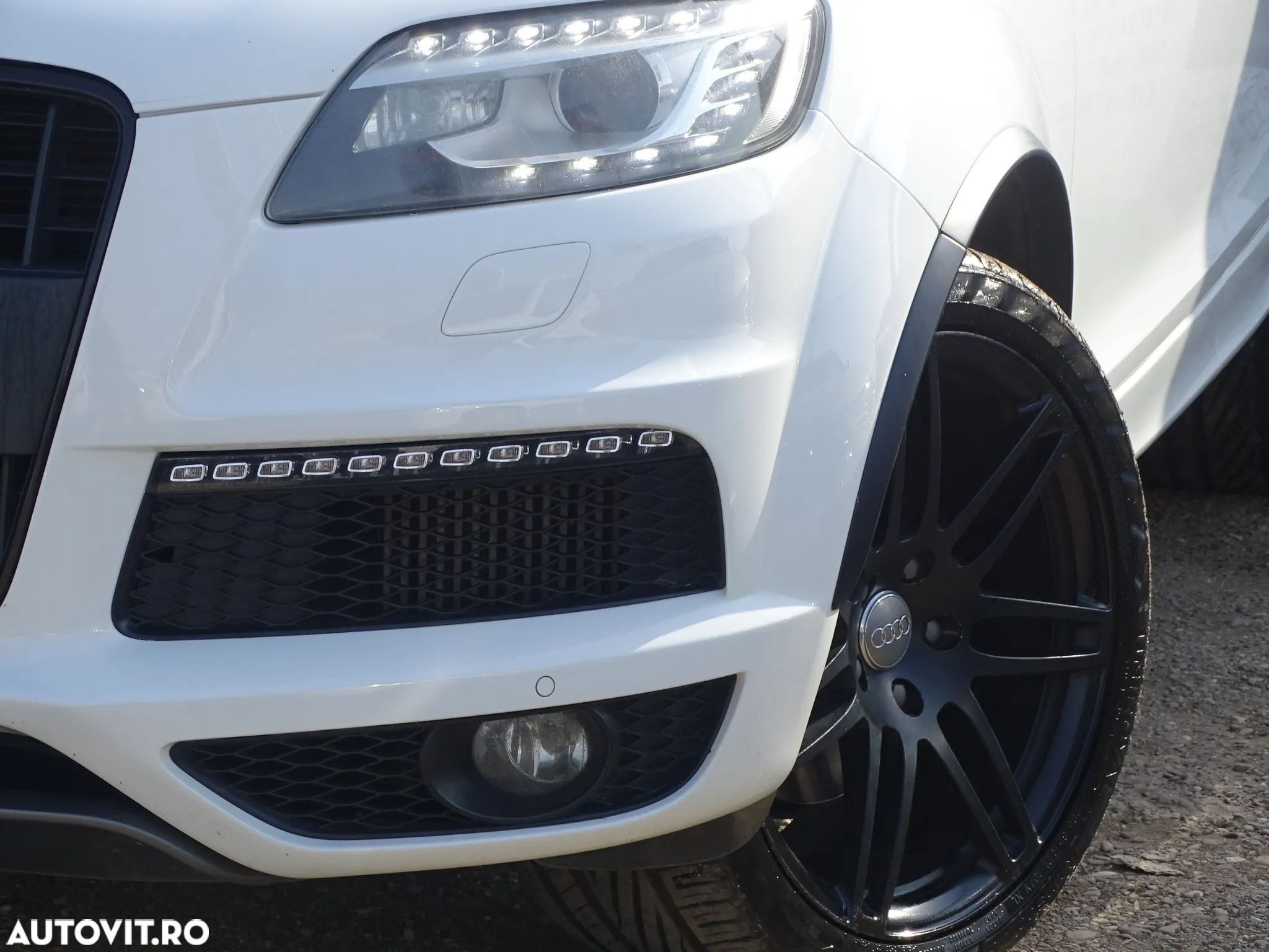 Audi Q7 3.0 TDI DPF clean diesel quattro tiptronic - 27