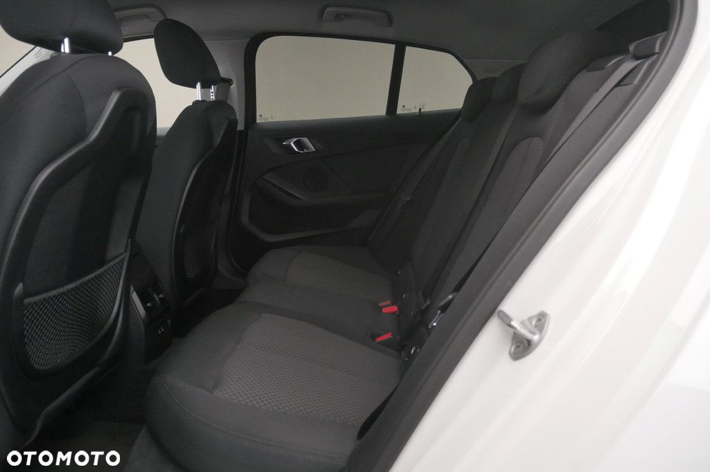 BMW Seria 1 - 15