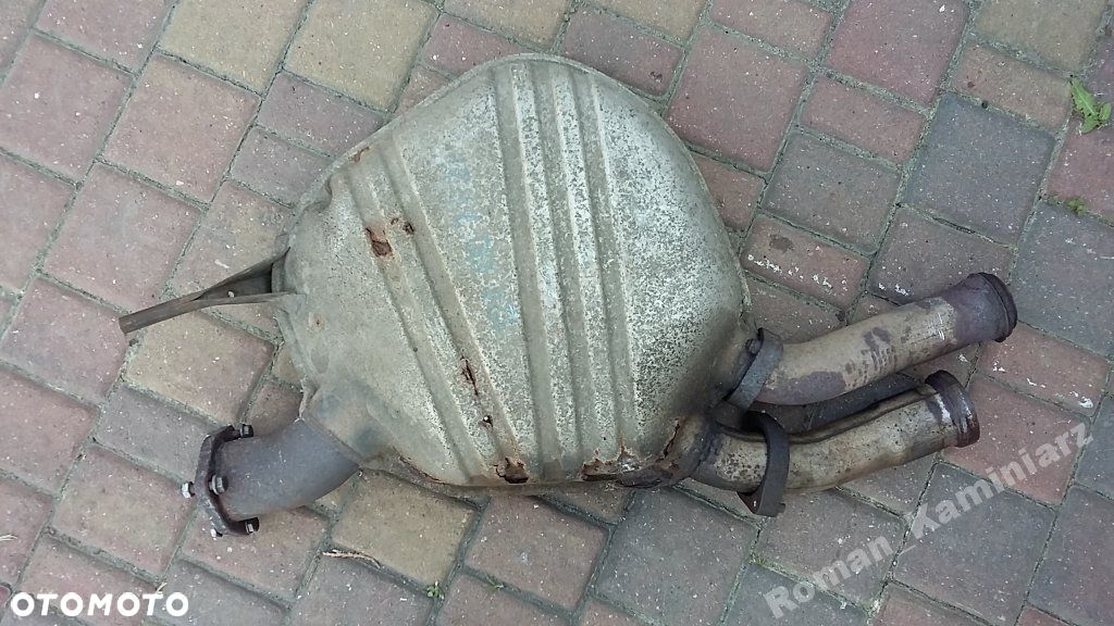 W124 500E E500 TŁUMIK ŚRODKOWY UKŁAD WYDECHOWY - 1