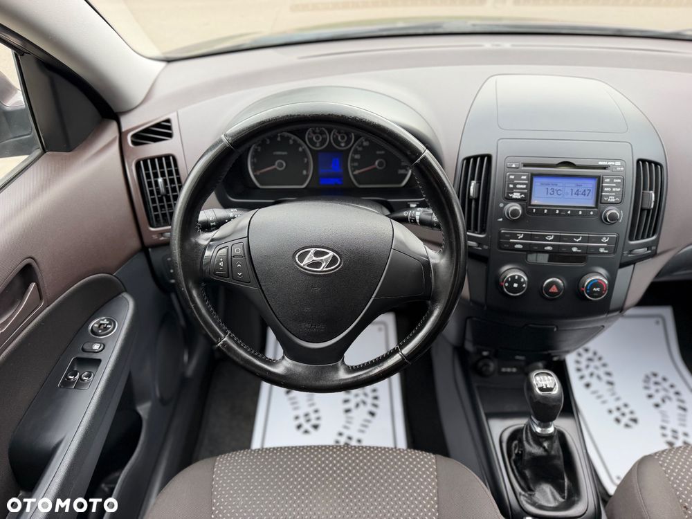 Hyundai i30 1.4 FIFA WM Edition - 27