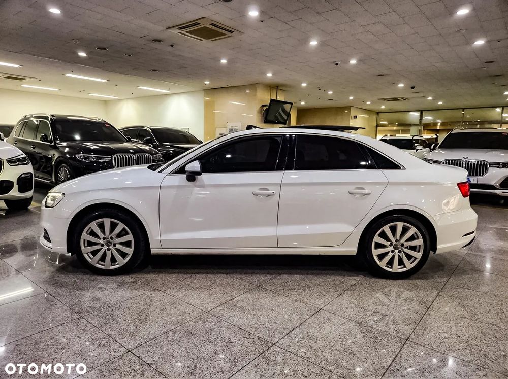 Audi A3 Limousine 40 TFSI quattro S tronic design - 5