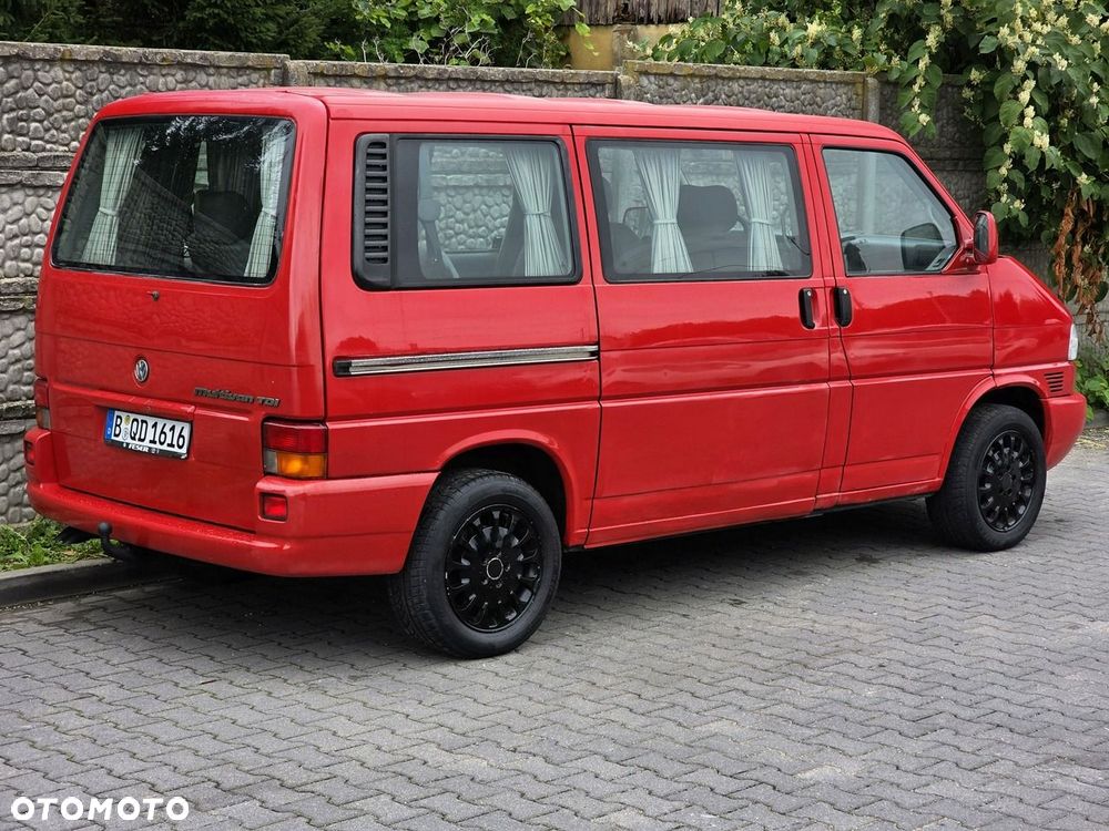 Volkswagen Multivan - 9