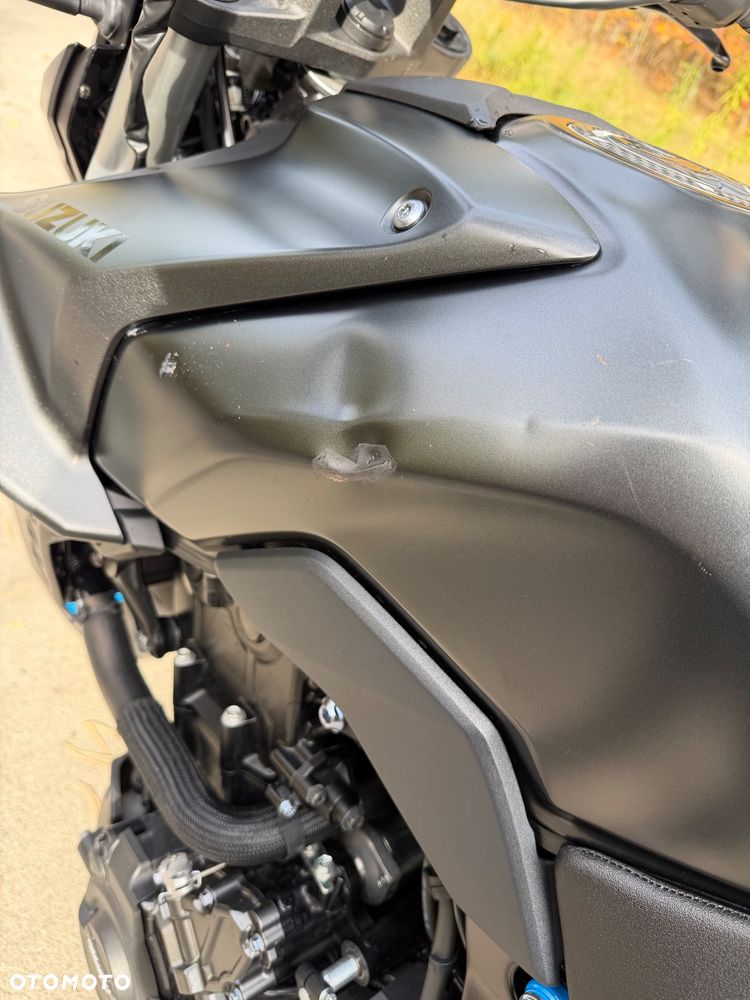 Suzuki GSX - 9