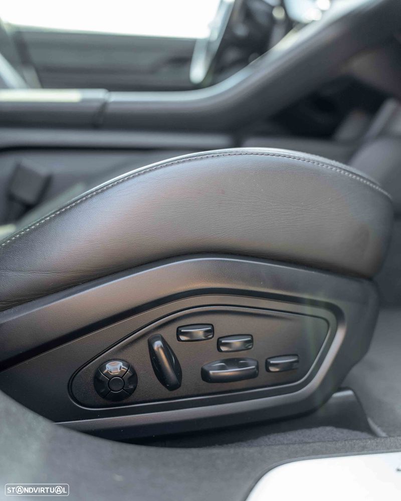 Porsche Taycan Turbo - 51