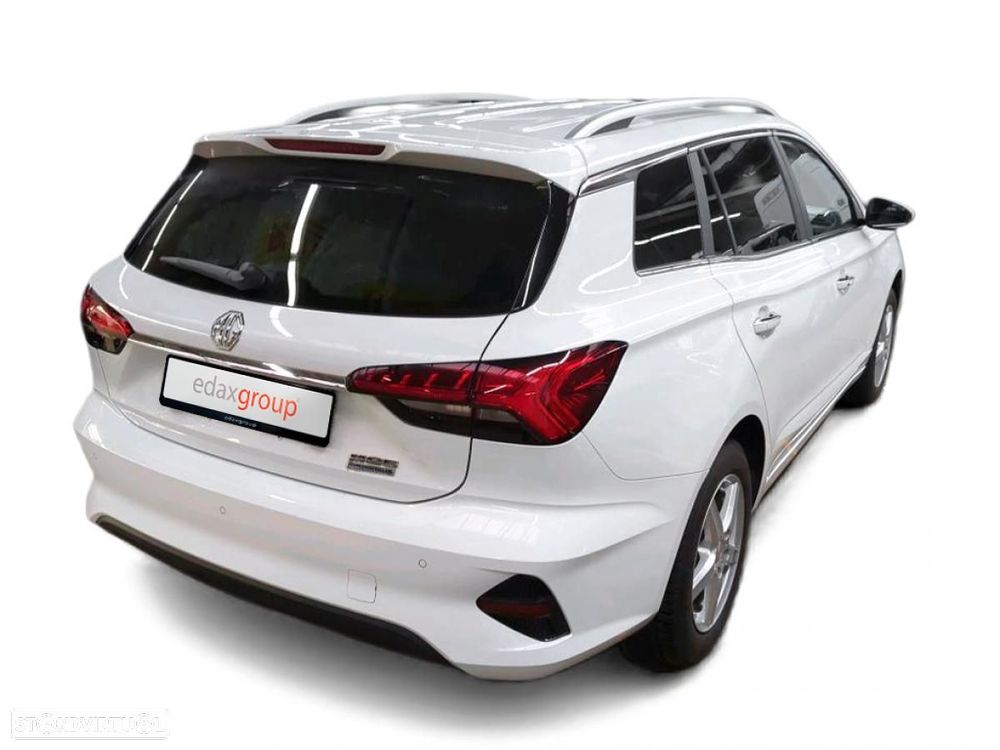 MG MG5 5 Maximal Luxury - 2