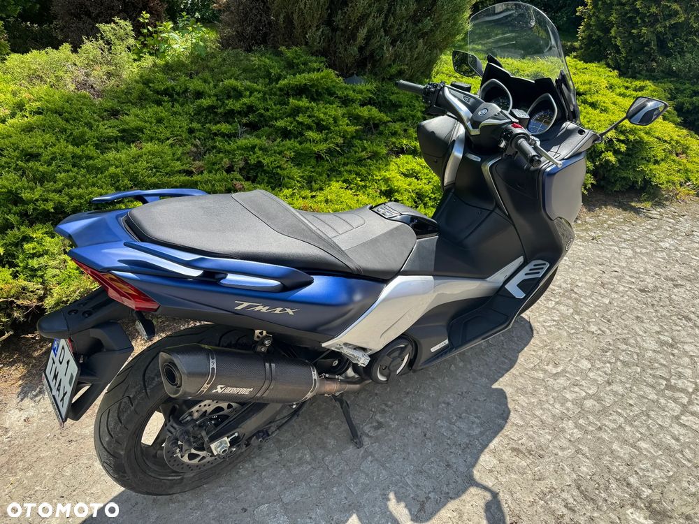 Yamaha Tmax - 10