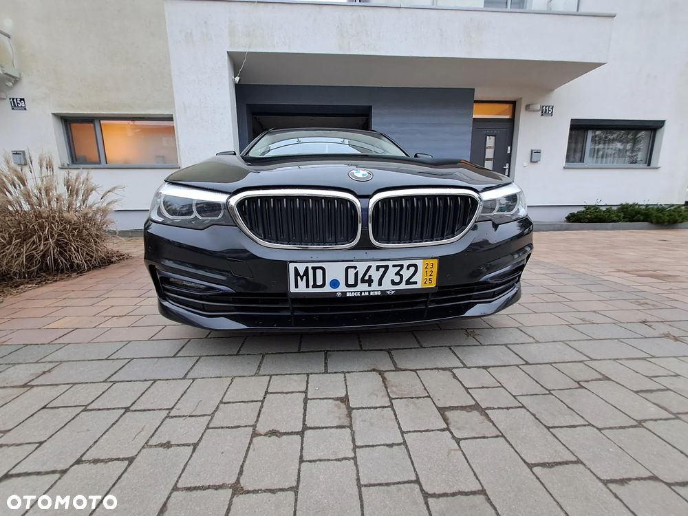 BMW Seria 5 530d xDrive Sport Line - 36