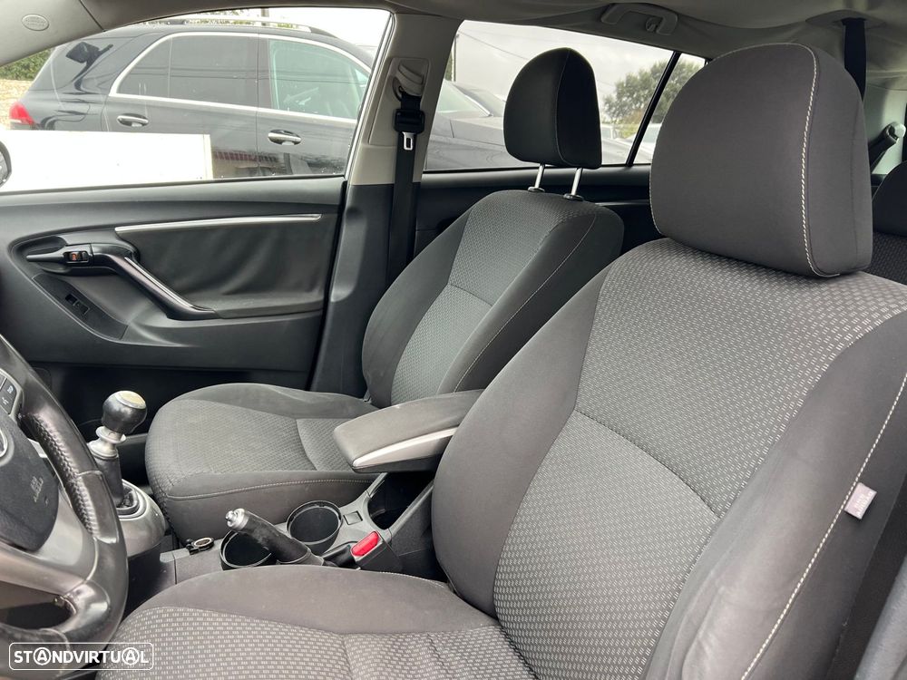 Toyota Verso 2.0 D-4D Comfort - 6