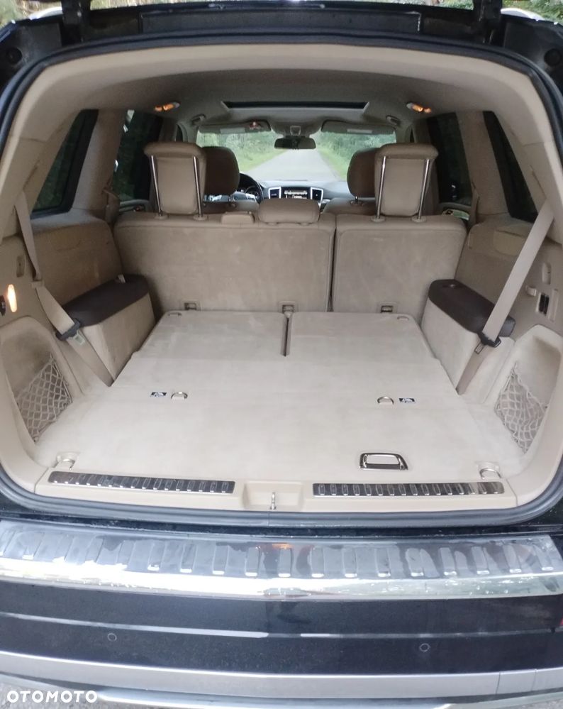 Mercedes-Benz GL - 9