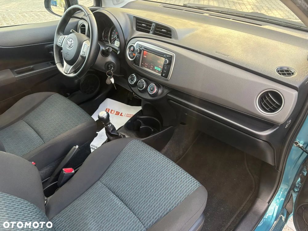 Toyota Yaris 1.33 VVT-i Lounge - 25