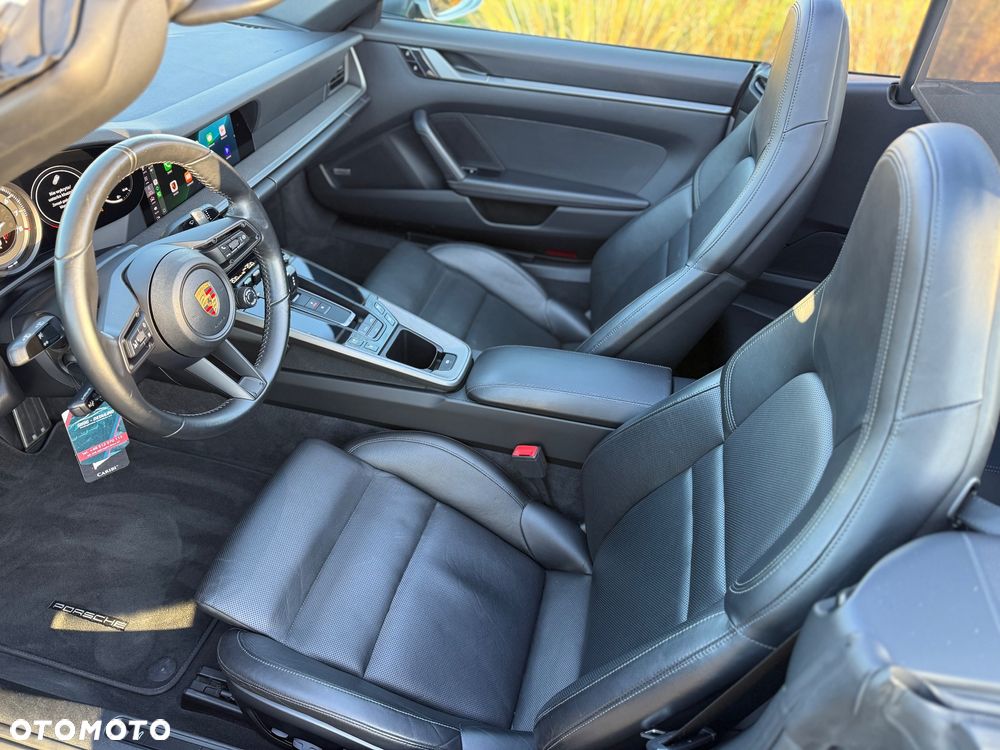 Porsche 911 Carrera 4S PDK - 11