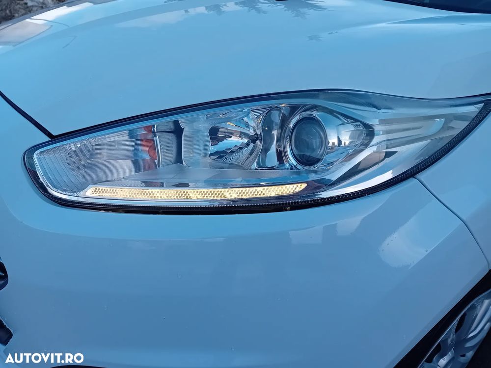 Ford Fiesta 1.25 Celebration - 10