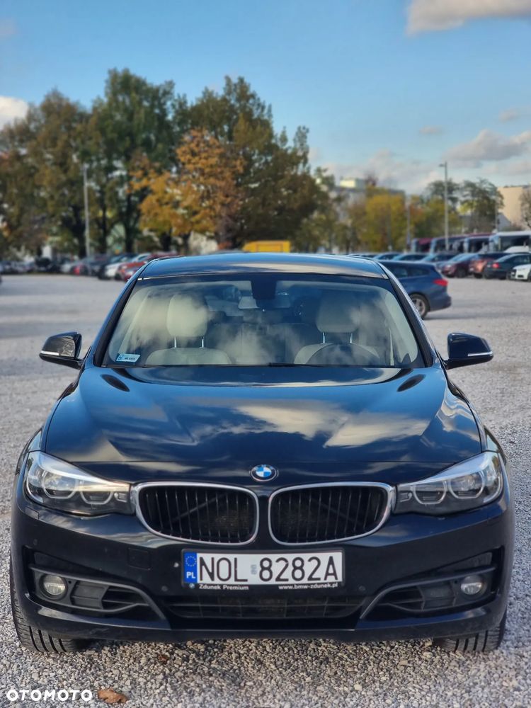BMW Seria 3 320i - 14
