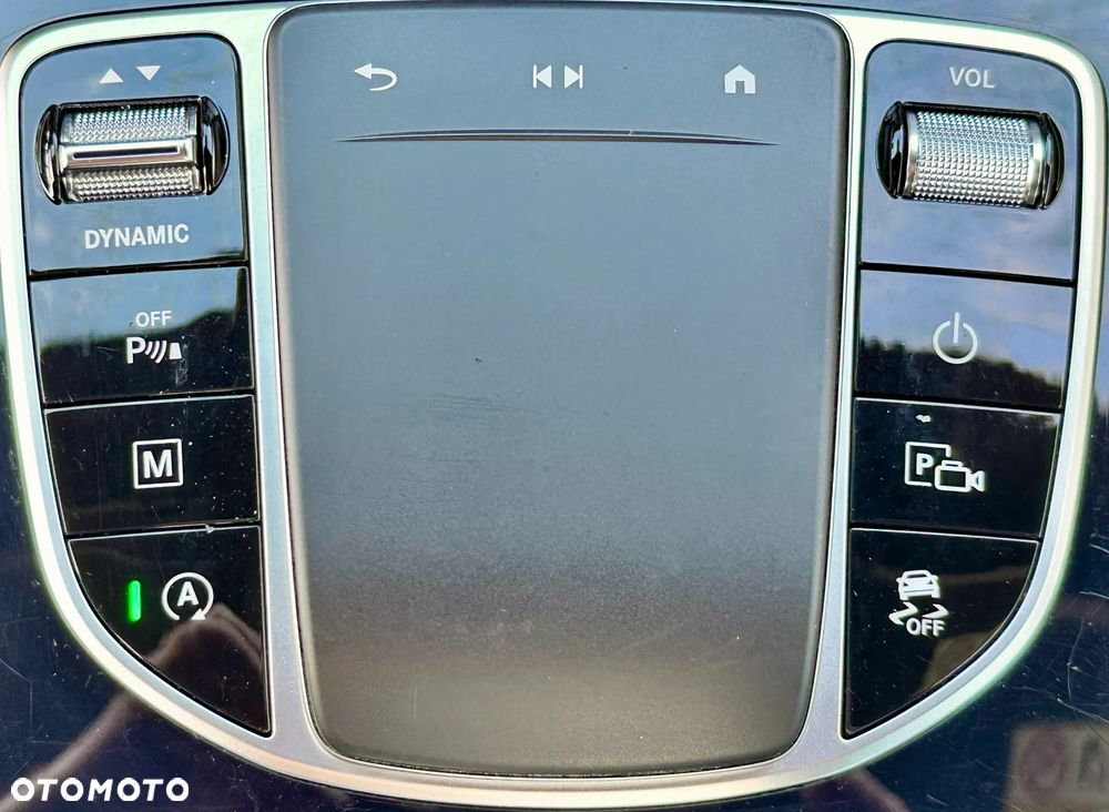 Mercedes-Benz GLC - 22