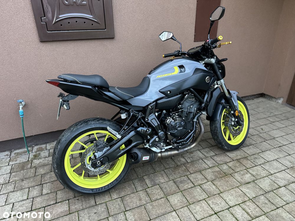 Yamaha MT - 22